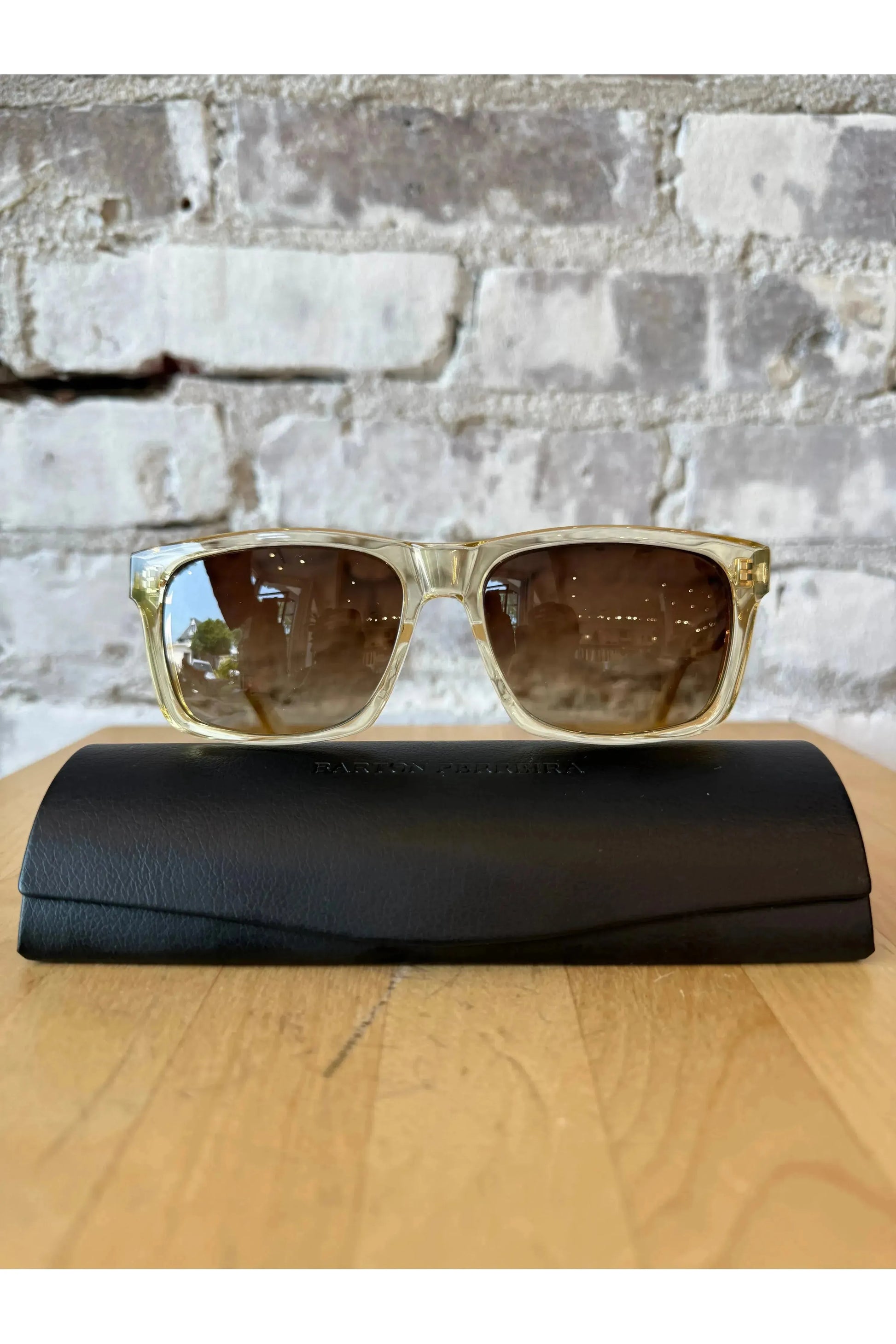 Walker Polarized Sunglasses - Champagne/Old English - DUNE + SALT