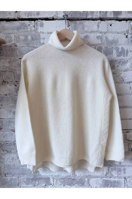 Fine Wool Turtleneck Pullover - Ivory - DUNE + SALT