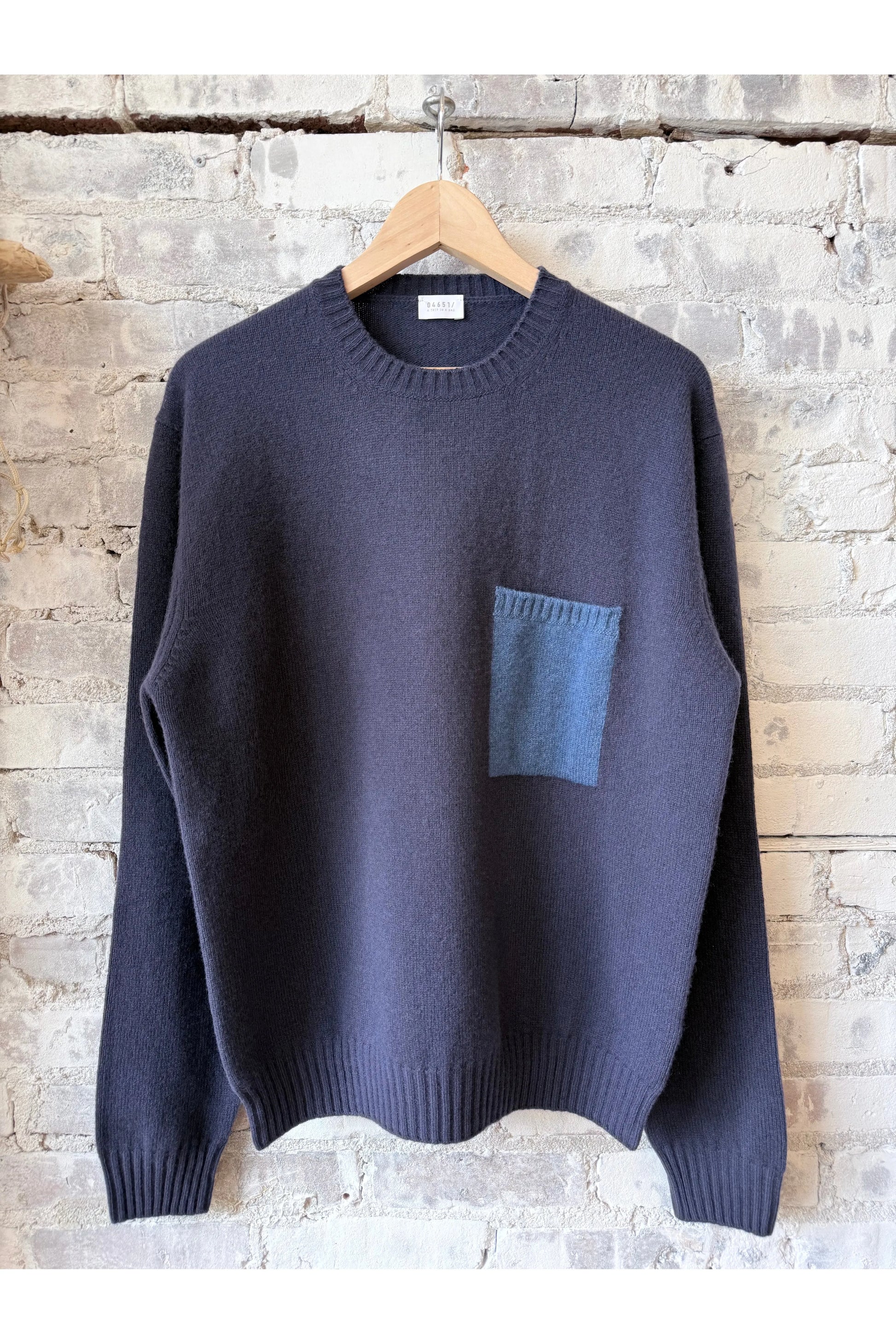 Cashmere/Wool Pocket Crew - Navy - DUNE + SALT