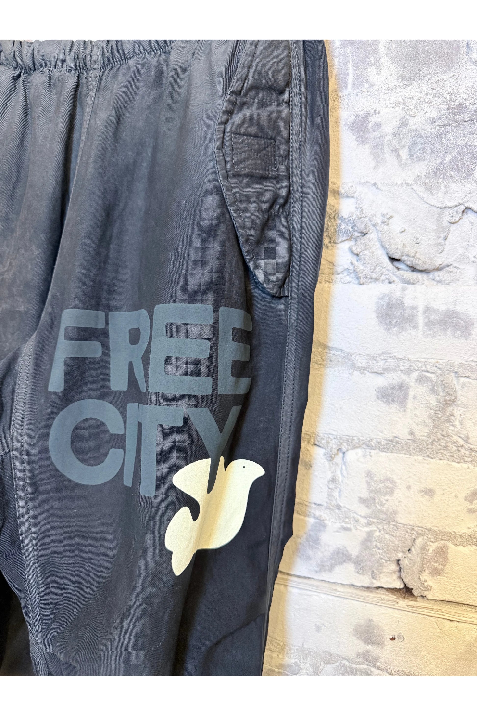 FLAP/SNAP FREECITY MATTE/SATIN AIRJUMP Pant - Superblack - DUNE + SALT