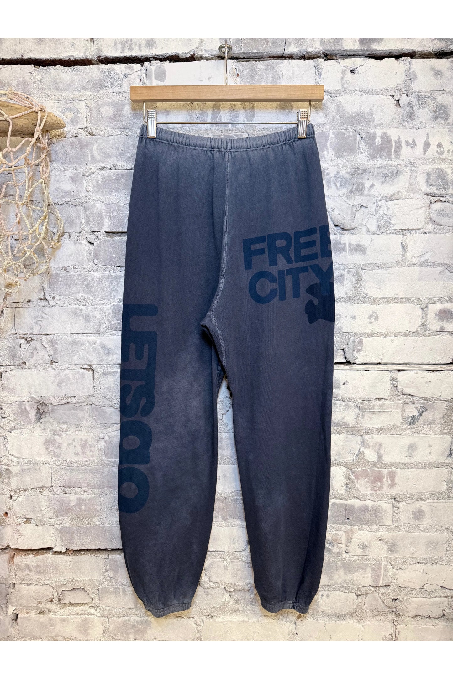 FREECITYLETSGO SUPERVINTAGE OG SWEATPANT - moonshrooms powder - DUNE + SALT
