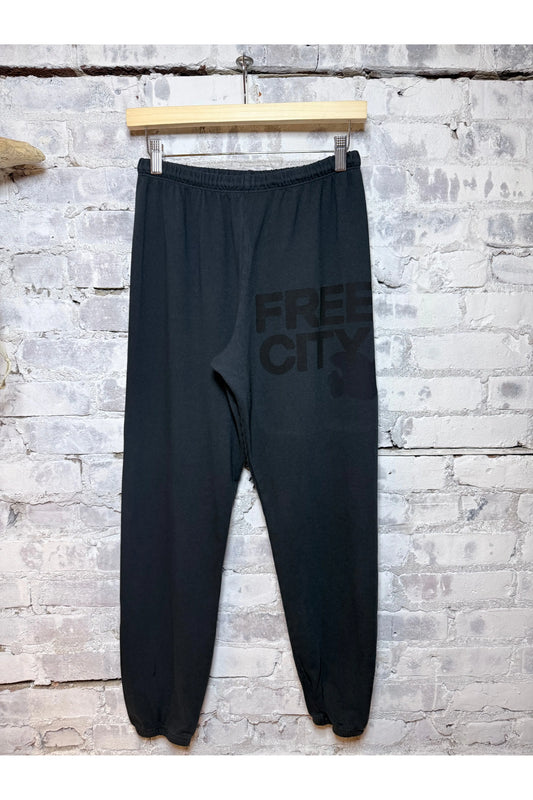 FREECITYLarge Sweatpant - Volcano Powder