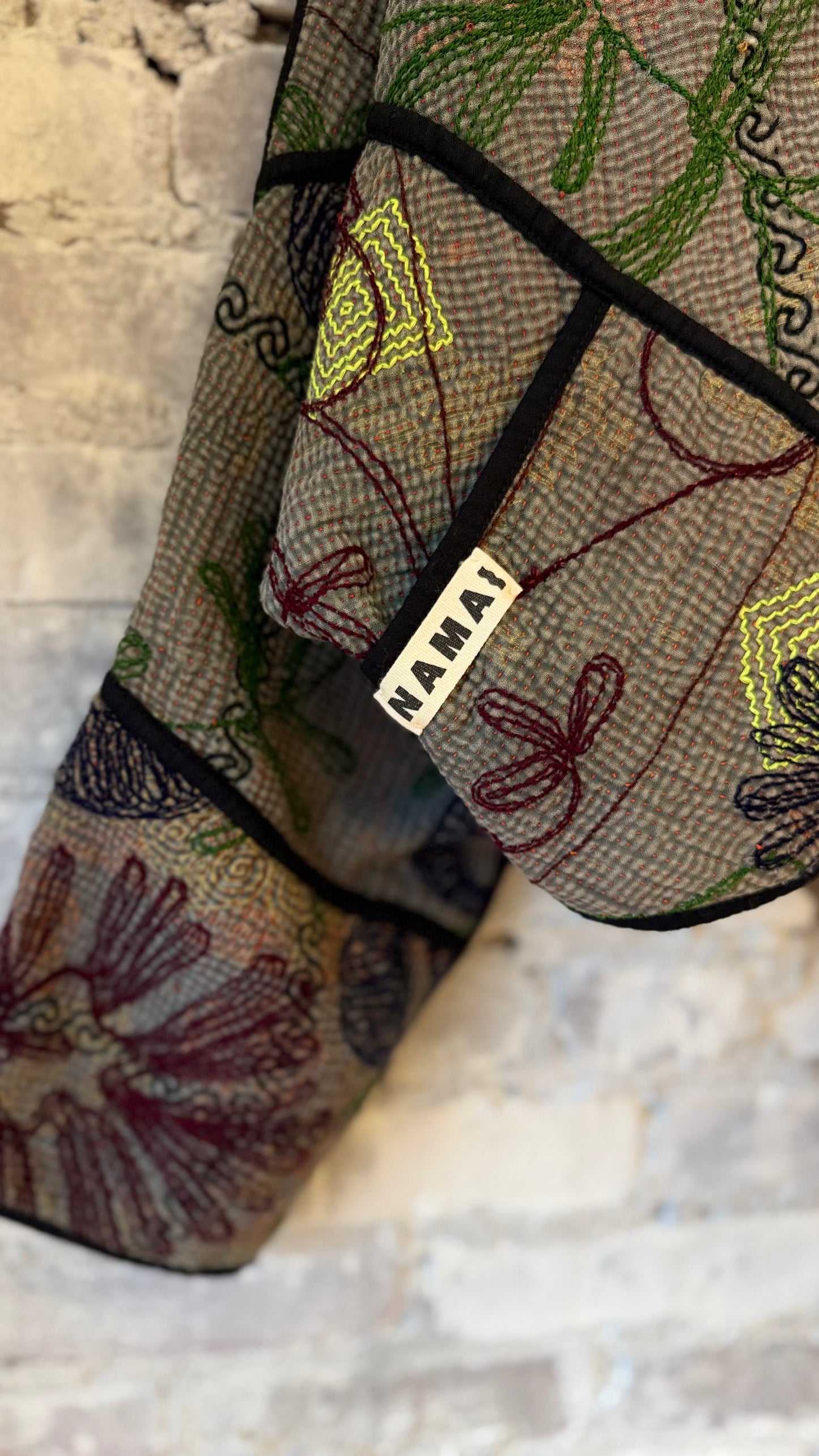 Kaira Cropped Suzani Quilted Kantha Jacket - DUNE + SALT