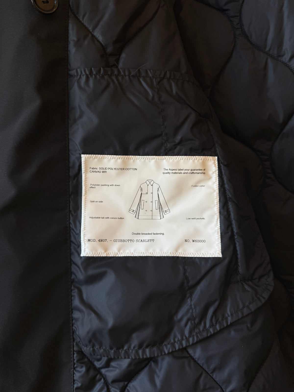 Women's black Scarlett jacket by Aspesi, stylish and sleek outerwear with a modern fit, shown on a model.