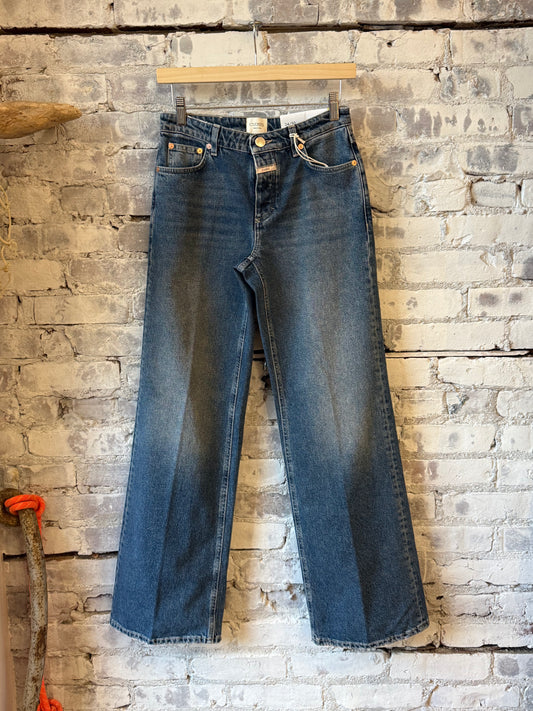 Mid blue Gillan Comfort Wide Jean for women by Closed Women's, featuring a relaxed fit and classic denim style.