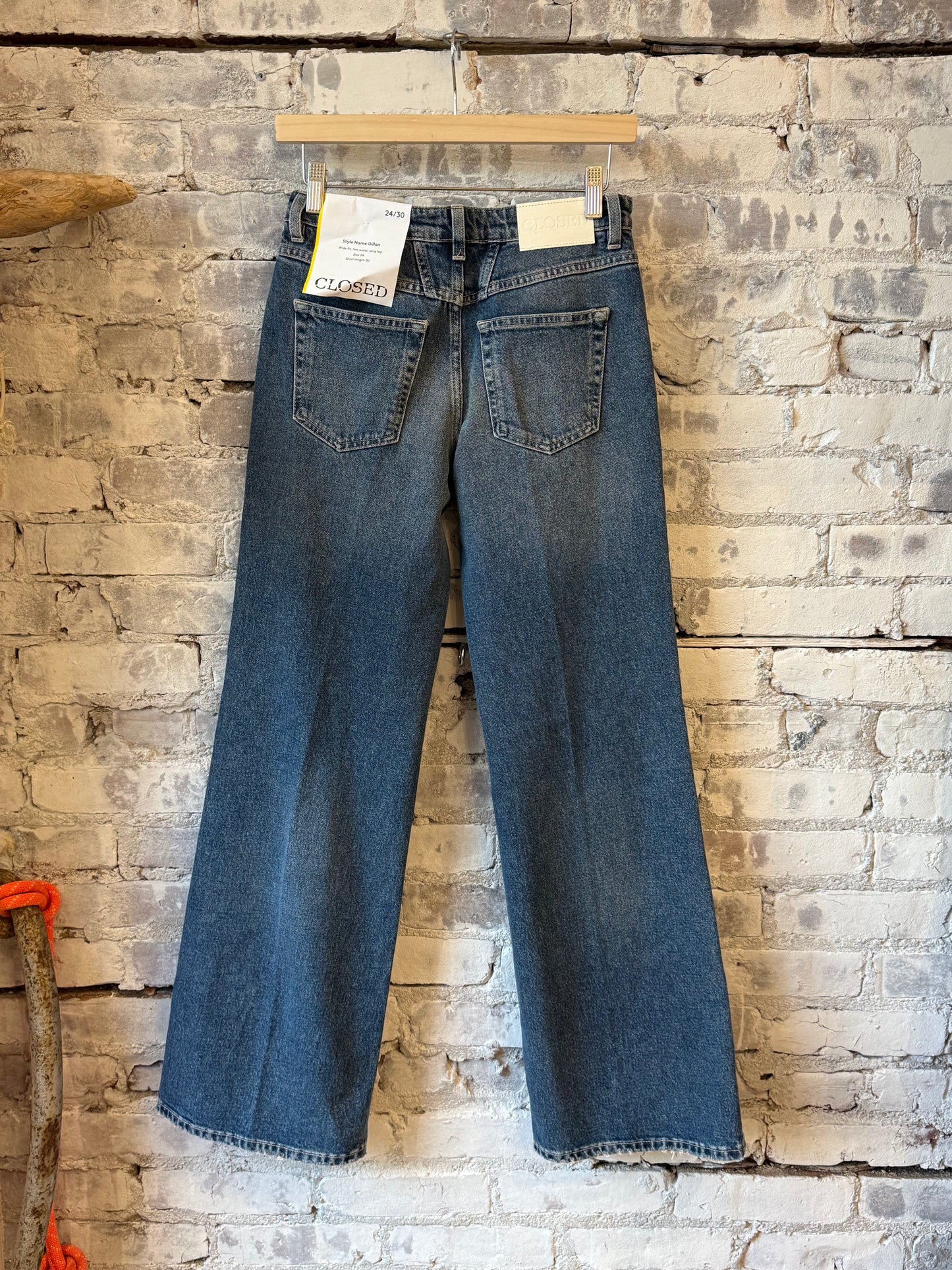 Mid blue Gillan Comfort Wide Jean for women by Closed Women's, showing the relaxed fit and classic denim texture.