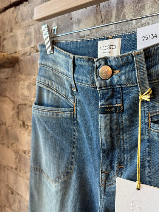 Mid blue women's Mira-X Comfort Stretch Straight Jean by Closed Women's, showing fit and classic denim style.