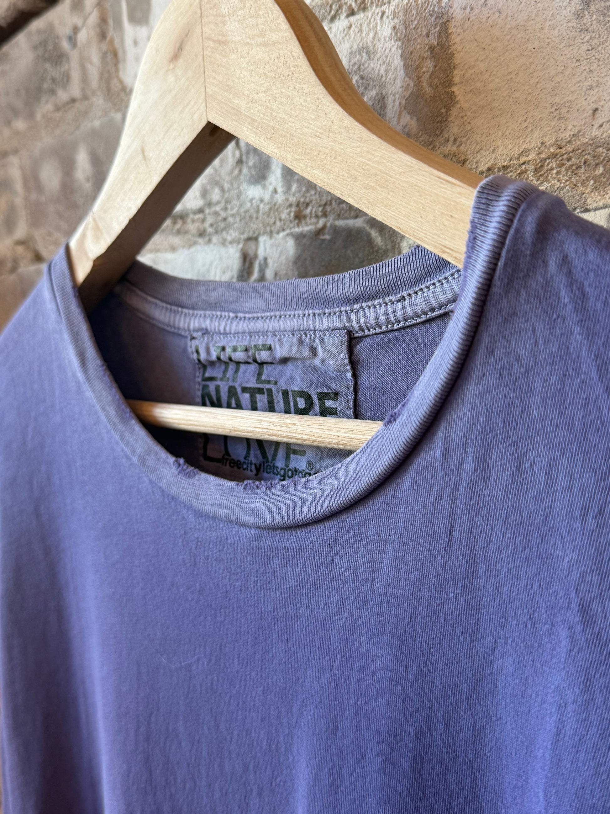 Freecity women’s CANYONKID CIRCA1972 SUPERVINTAGE POWDER T in purple mountain print