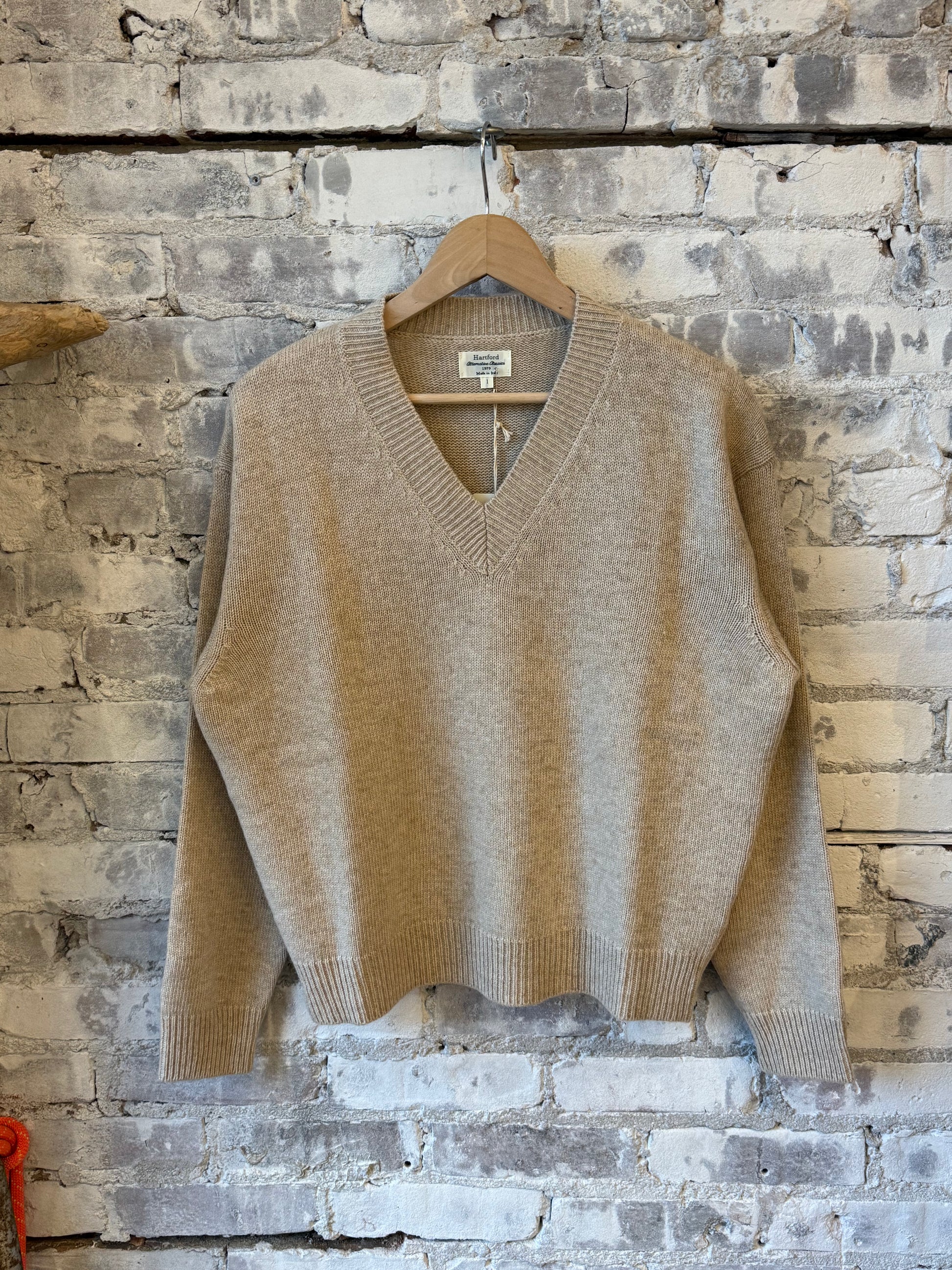 Hartford Women's Milanto knitted sweater in cream, soft textured knit with long sleeves
