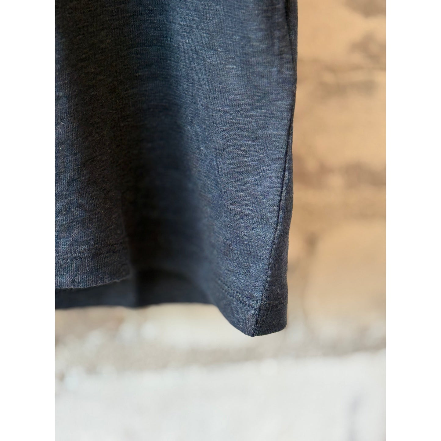 Majestic Filatures Stretch Linen SS V-Neck - Marine Black