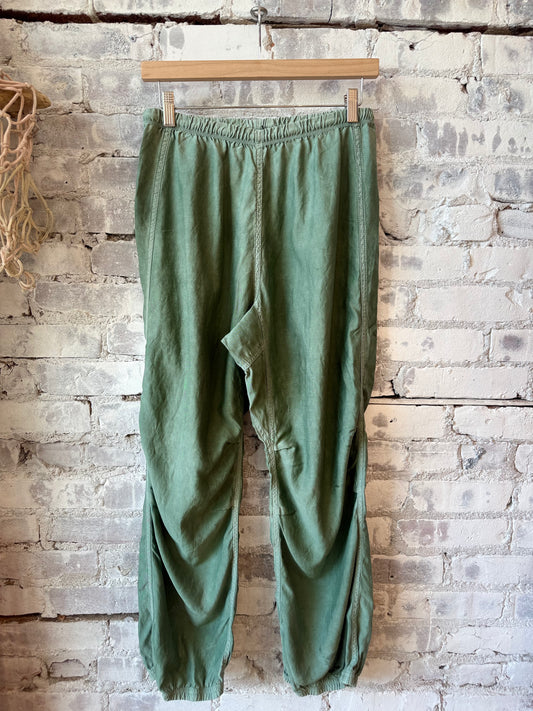 FreeCity MATTE/SATIN LOOSE DRAWCORD BIGGY PANT - Eatgreen Gray