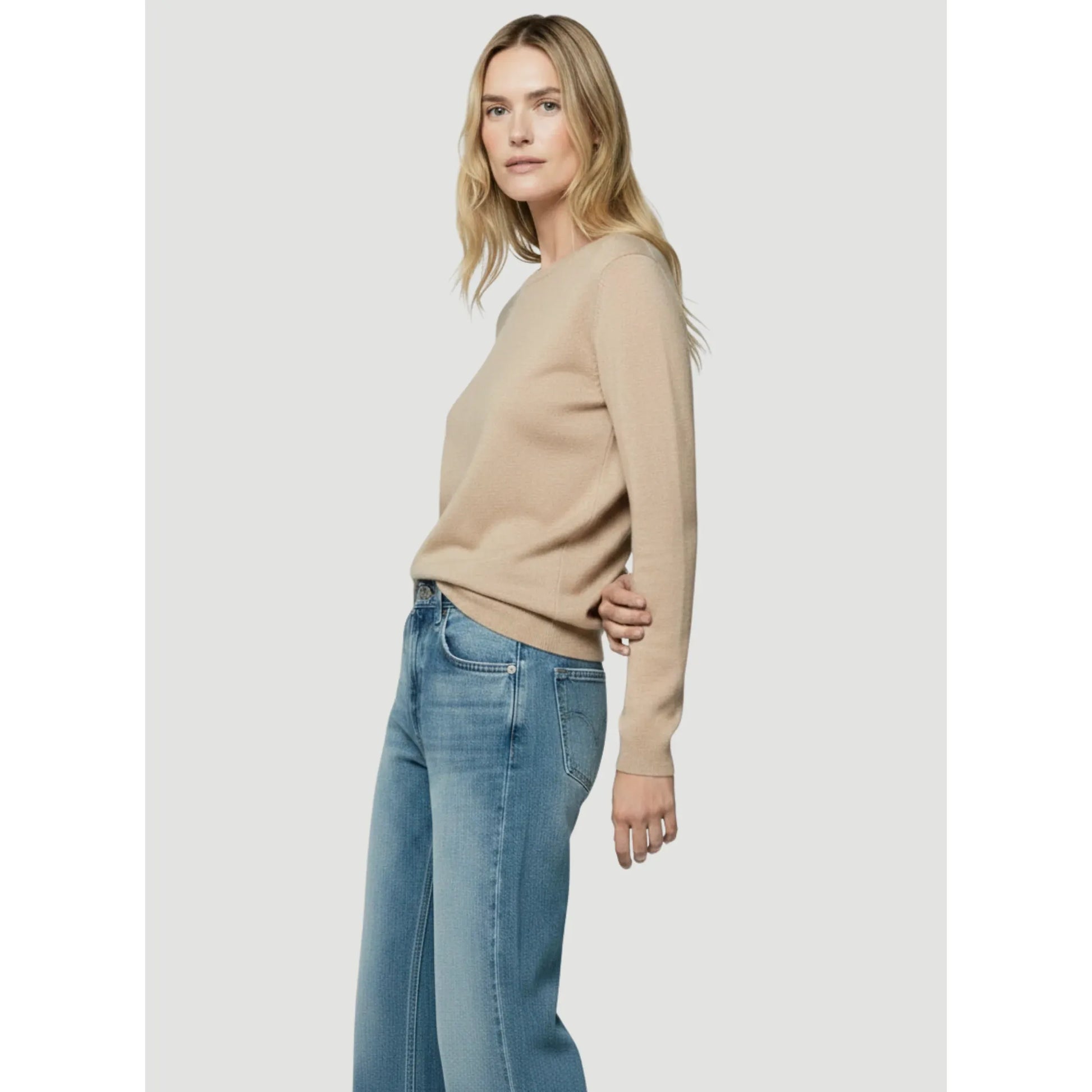 Women's Majestic Filatures extrafine double layer cashmere crewneck sweater in marine color, long-sleeve, soft and luxurious fabric.