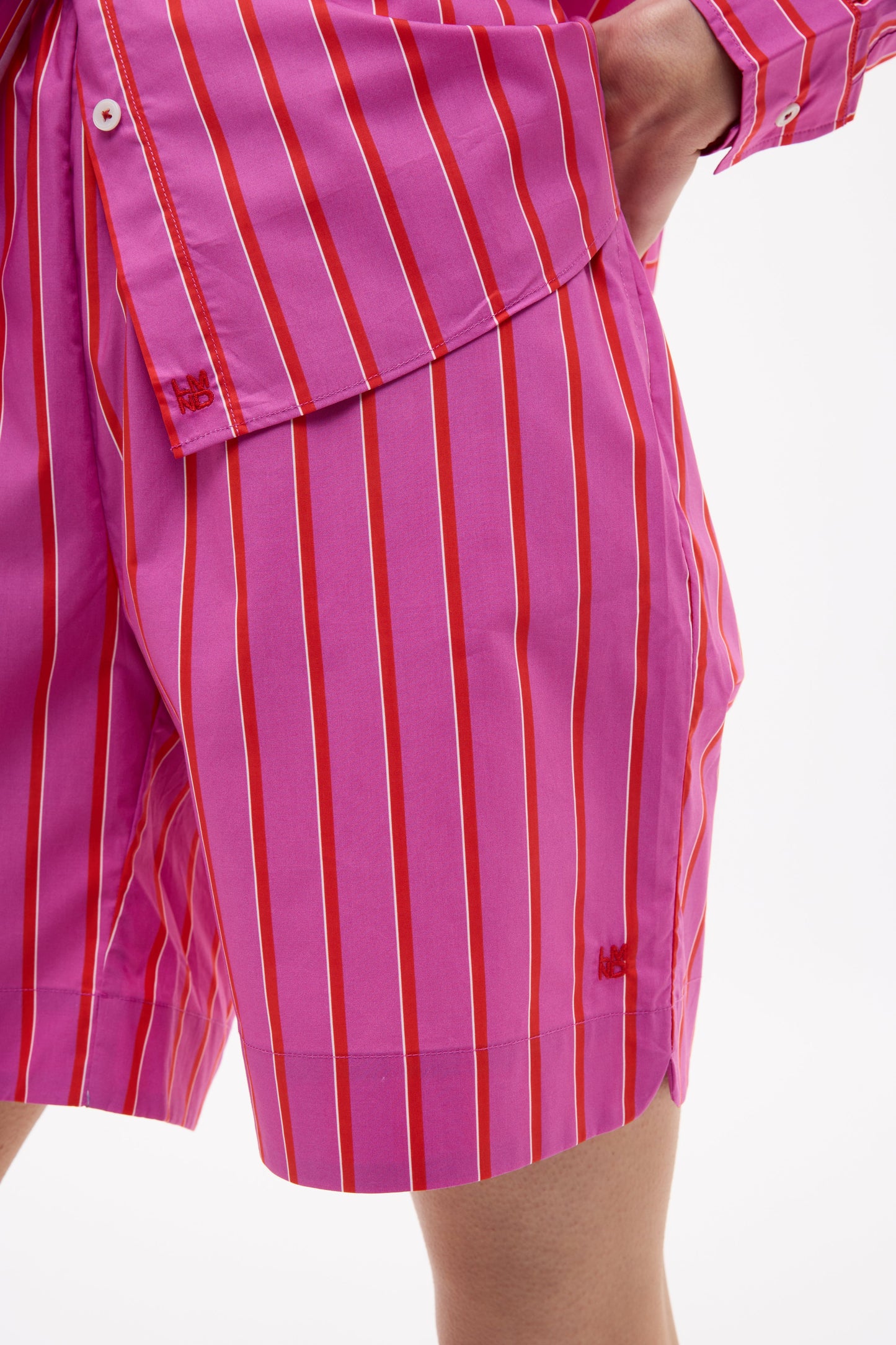 Chiara Mid Length Short - Fuschia/True Red/Natural Stripe