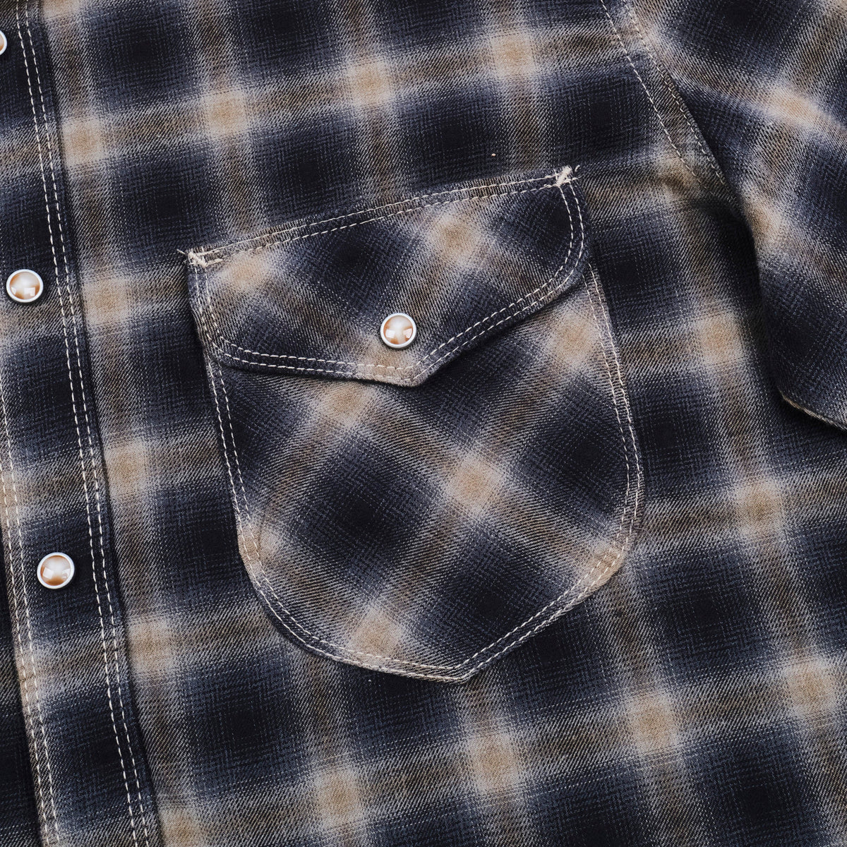 Bodie Navy Shadow Plaid