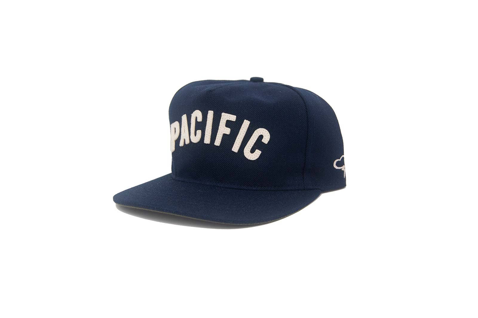 The Ampal Creative Pacific IV Snapback - Navy/White White Smoke