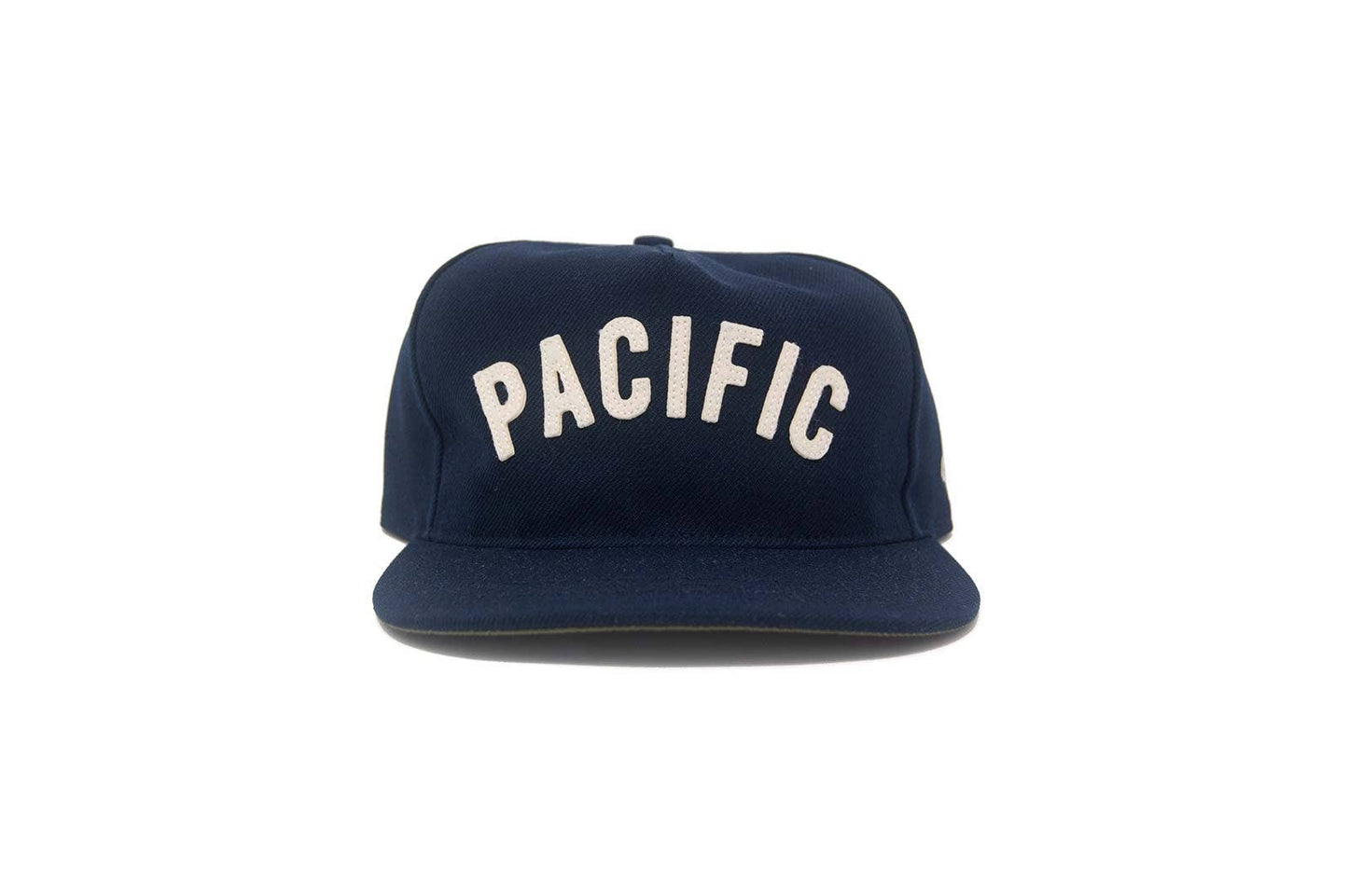 The Ampal Creative Pacific IV Snapback - Navy/White White Smoke