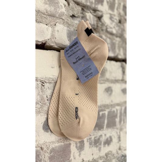 Men's Rototo All-Rounder Tech Mesh Ankle Socks in clay beige, featuring breathable mesh fabric and comfortable fit.