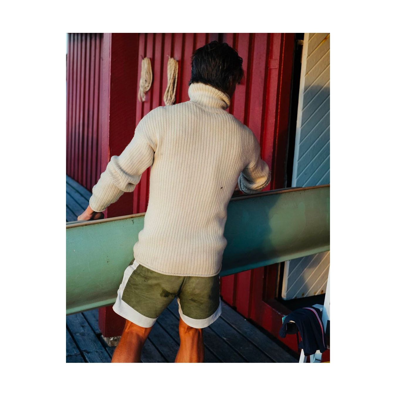 Men's 7-inch Field Shorts by Amundsen in faded navy and navy, featuring a casual fit and durable fabric for outdoor wear.