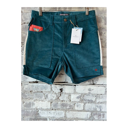 Women's Amundsen 7-inch Concord Shorts in Elemental Blue and Natural, showing lightweight fabric and casual fit.