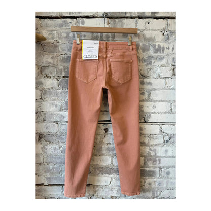 Closed Women's Baker Power Stretch Jeans in terracotta rose, featuring a fitted silhouette and classic five-pocket design.
