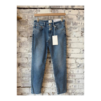Closed Women's Baker Stretch Skinny Jean in mid blue, women's denim jeans with a slim fit and stretch fabric.