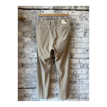 Men's NN07 Bill Seersucker Trouser in fog color, tailored fit, lightweight seersucker fabric, with front pockets and belt loops.
