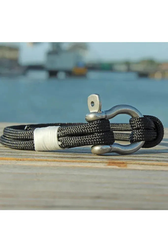 Black Nautical Shackle Bracelet - DUNE + SALT