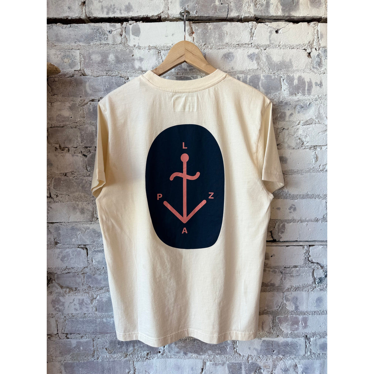 Men's La Paz Botelho T-Shirt in navy with sunrise design, casual fit, soft fabric, perfect for everyday wear.