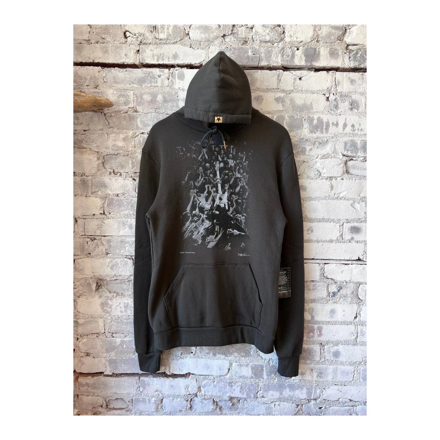 Men's Bruce Crowd pullover hoodie in faded black by Danny Clinch, featuring a casual fit and comfortable fabric.
