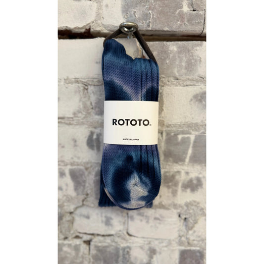 Men's chunky tie-dye rib crew socks by Rototo in indigo and navy with bold, textured knit pattern.