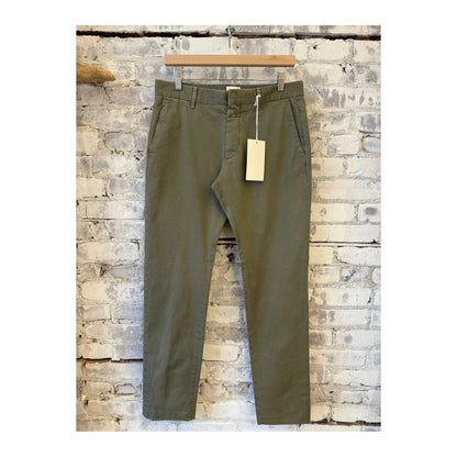 Men's Clifton True Slim Chino Pants in green by Closed Men's, showing the slim-fit design and classic chino style.