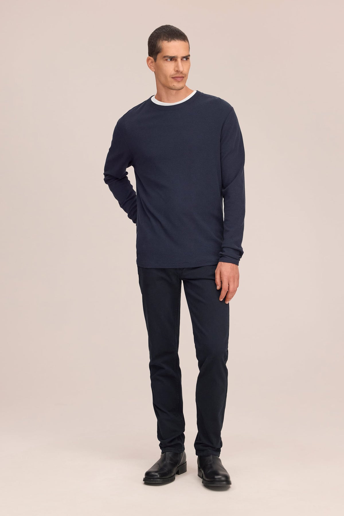 1963323487-200-2