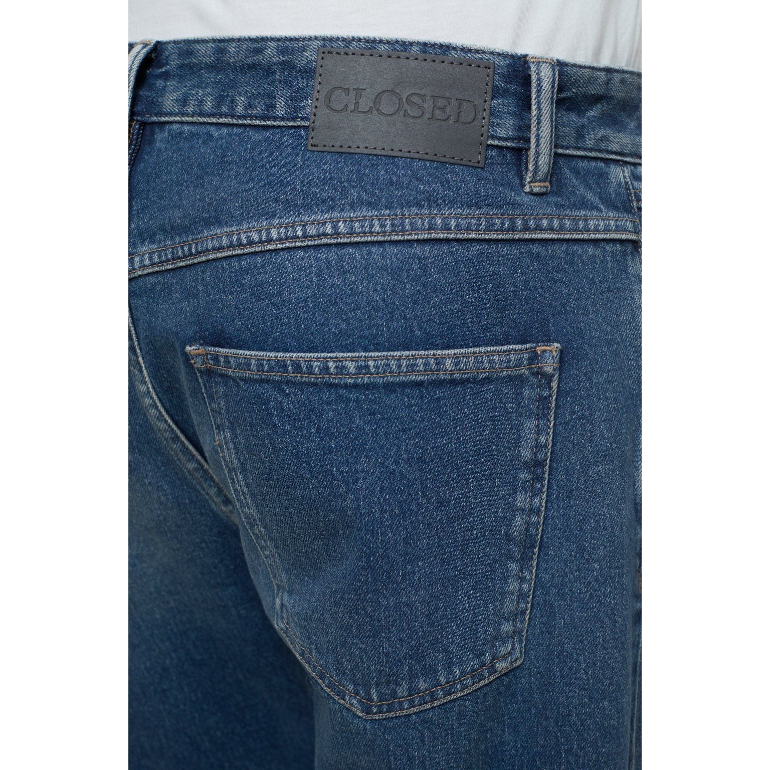 Men's mid blue Cooper True Comfort Stretch Jean by Closed Men's, showing the classic fit and denim fabric detail.