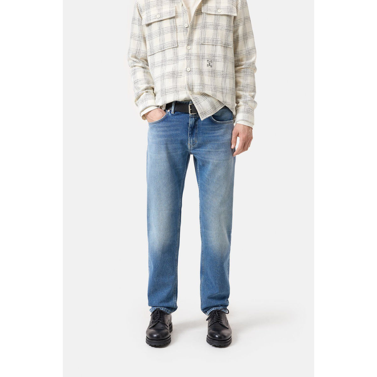 Men's mid blue Cooper True Comfort Stretch Regular Jean by Closed Men's, showing classic fit and denim fabric detail.