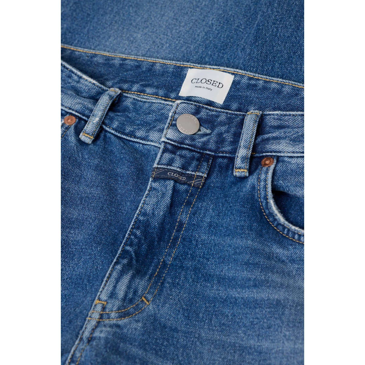 Men's mid-blue Cooper True Comfort Stretch Regular Jean by Closed Men's, showing classic fit and denim fabric.