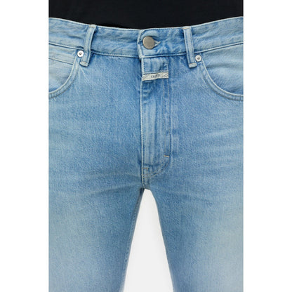 Light blue men's Cooper True Jeans by Closed Men's, showcasing denim fabric and classic fit details.