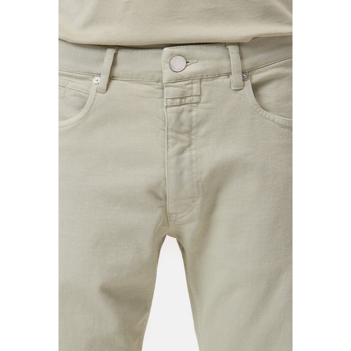 Men's Cooper True Stretch Jean in Cloud Grey by Closed Men's, showing a slim-fit denim with a classic five-pocket design.