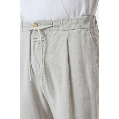 Men's Vigo Tapered Regular Pant in Cloud Grey by Closed Men's showing a relaxed fit and tapered design in soft grey fabric.