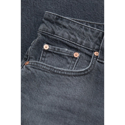Women's Milo Comfort Stretch Straight Jean in mid grey, by Closed Women's, featuring a comfortable fit and classic straight leg style.