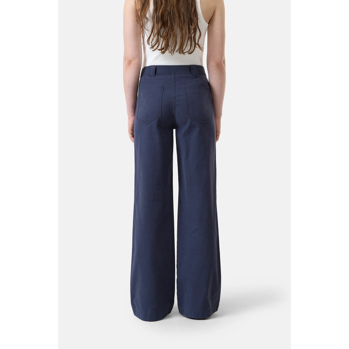 Women's Aria Flared Chino Pant in Dark Night by Closed, featuring a high-waisted fit and wide-leg style, shown in dark fabric.
