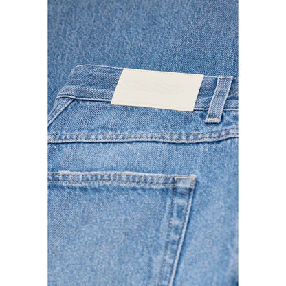 Women's Nikka Wide Jeans in mid blue by Closed, showcasing the relaxed fit and stylish denim fabric.