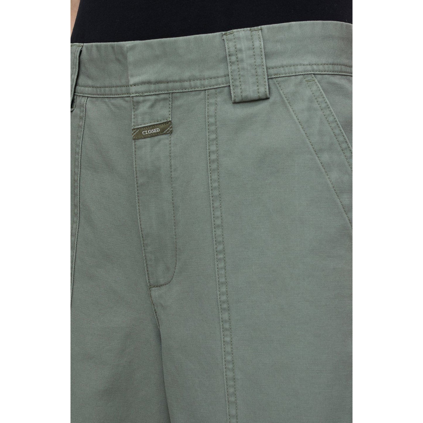 Women's Rhannon Barrel Pants in faded green by Closed Women's, showcasing relaxed fit and stylish design.