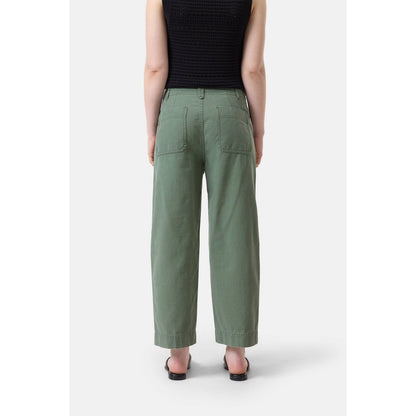 Closed Women's Rovea Relaxed Pants in Matcha Green, made from soft fabric with a comfortable fit and stylish relaxed design.