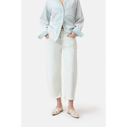 Closed Women's Stover-X Comfort Stretch Relaxed Jean in extreme light wash, featuring a relaxed fit and comfortable stretch denim.