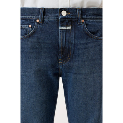 Dark blue women's Jonta Relaxed Jean by Closed Women's, showing the fit and denim fabric details.