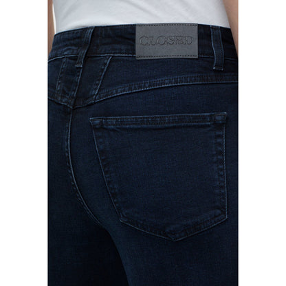 Women's Milo Comfort Stretch Straight Jean by Closed in blue and black denim, featuring a classic straight fit and versatile style.