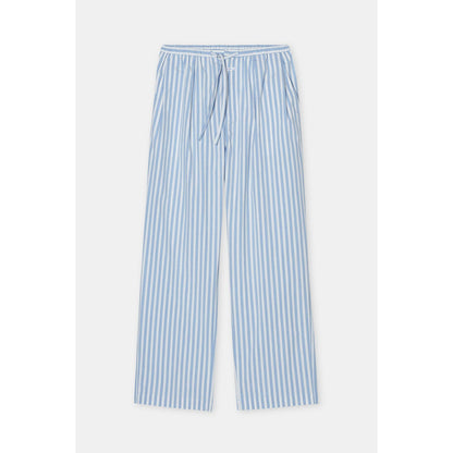 Women's Romilla Relaxed Pants in Cornflower Blue by Closed, featuring a comfortable fit and casual style.