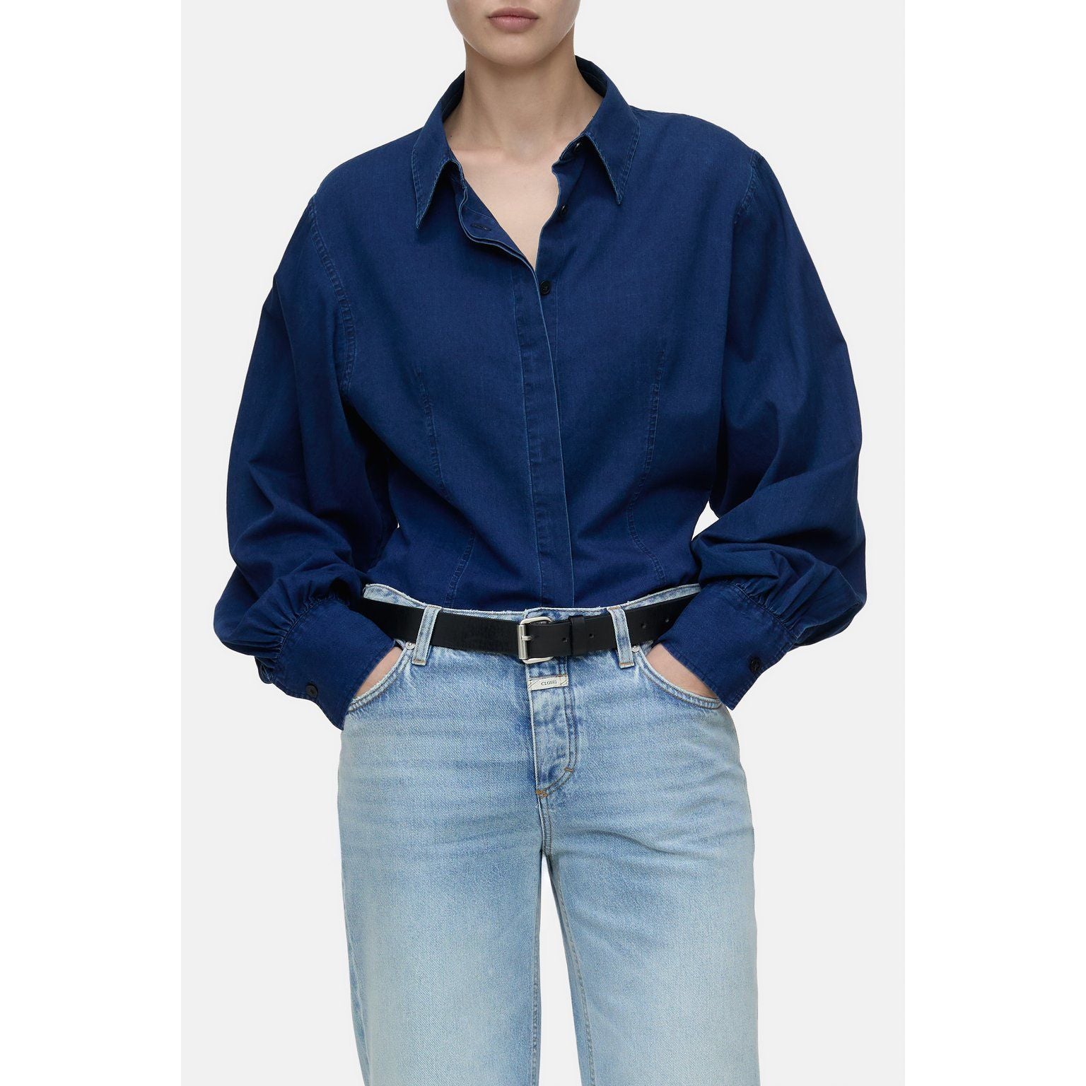 Women's tailored cotton blouse in dark blue by Closed, featuring a classic fit and button-down front.