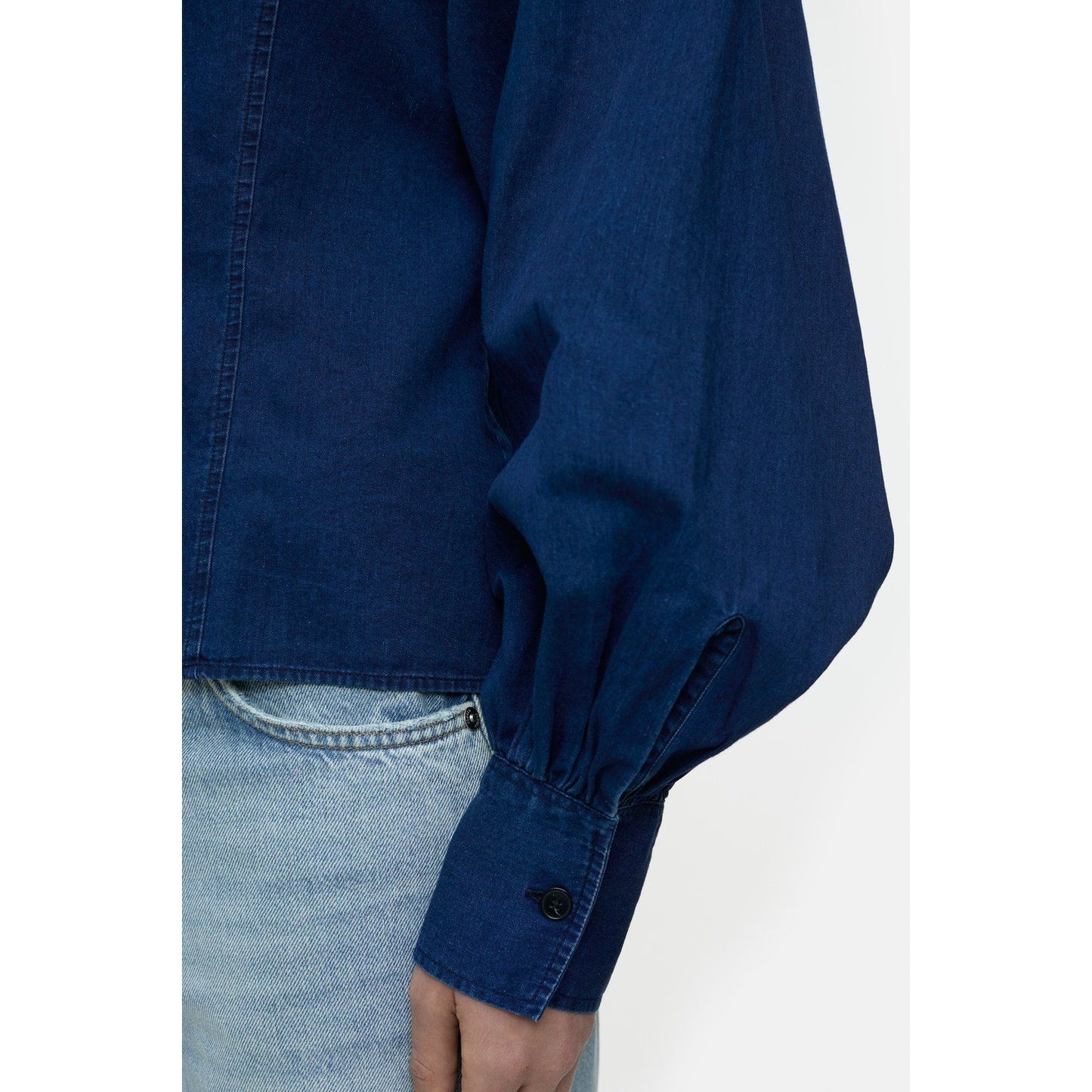 Dark blue women's tailored cotton blouse from Closed Women's, shown in a close-up image highlighting the collar and fabric details.