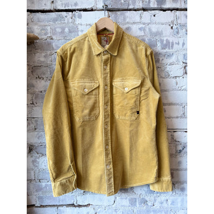 Men's Relwen cord workshirt in honey color with a classic collar and button-up front, featuring a durable corduroy fabric.